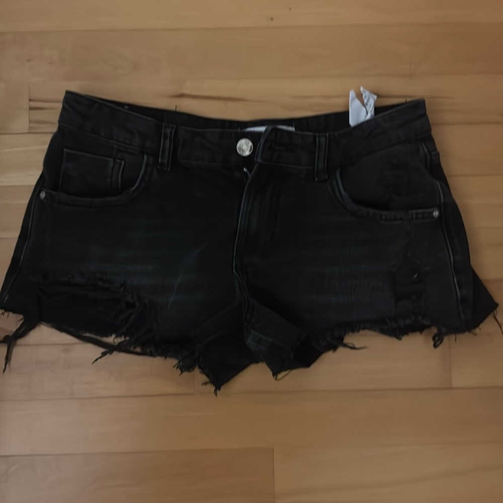 Short short, black, jean shorts